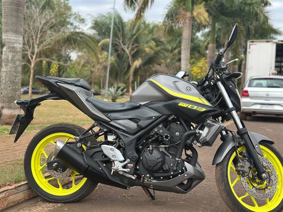 YAMAHA MT-03 